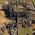 Arqueólogos hallan en Kazajistán un mausoleo en forma de pirámide de la Edad de Bronce