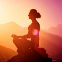 La meditación produce efectos más duraderos que las vacaciones