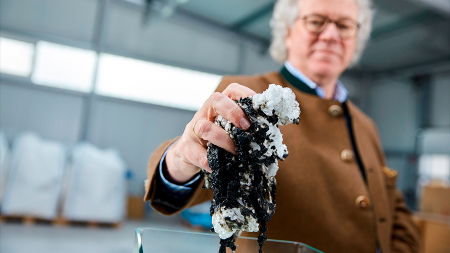 Innovador algodón que podría solucionar los derrames de petróleo