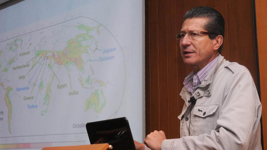 El terremoto explicado por el mexicano Gerardo Suárez, experto de la UNAM en sismología