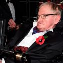 Las tres vías que propuso Stephen Hawking para viajar en el tiempo