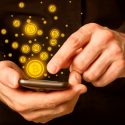 Descubren cómo ciberdelincuentes usan software pirata para extraer criptomonedas