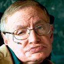 Los consejos de Stepehen Hawking para viajar en el tiempo