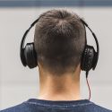 Logran que un ordenador reconozca la canción que escucha una persona