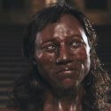 El primer británico era negro y tenía los ojos azules