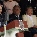 Llama el presidente del Senado a permanecer alerta ante populistas de izquierda y de derecha