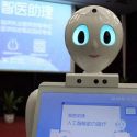 Robot médico comenzó a trabajar en centro de salud en China