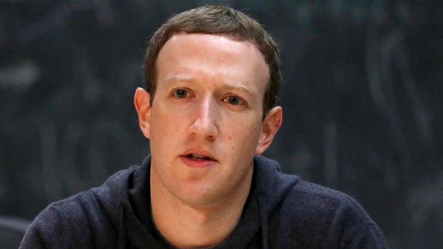 Uno de los mayores accionistas de Facebook pidió sacar a Mark Zuckerberg