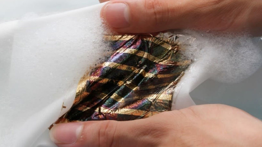 Crean una célula solar orgánica y ultrafina más eficiente que puede adherirse a tejidos