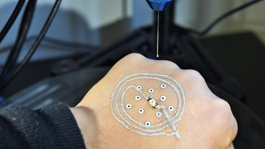 Imprimen en 3D circuitos electrónicos directamente sobre la piel