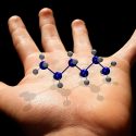 Crean una molécula artificial que imita a la vida y la muerte