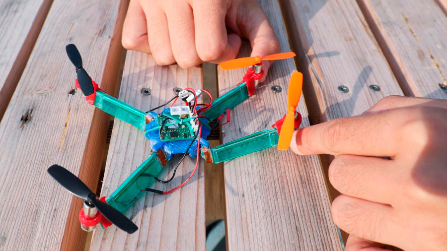Crean dron resistente a los impactos gracias a volverse elástico cuando lo necesita