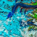 El calor fundió en 4 días la nieve invernal en un glaciar de Alaska