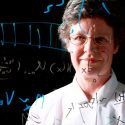 La astrofísica ignorada por el comité del Nobel recibe un premio de US $3 millones