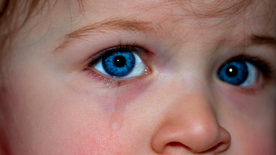 Inventan un sensor que detecta enfermedades de los ojos a partir de las lágrimas