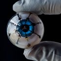Científicos estadounidenses imprimen en 3D un prototipo de ojo biónico