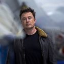 Elon Musk renuncia como presidente de Tesla y paga millonaria multa bursátil en EU