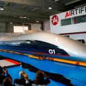 La compañía HTT presenta en Cádiz su primera cápsula del Hyperloop: 1,200 kms por hora