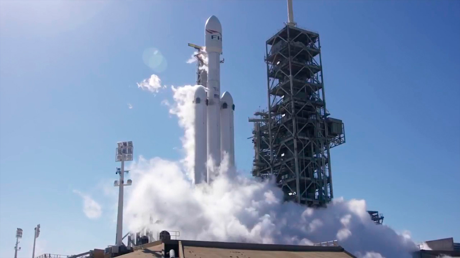 Exitosa prueba de "fuego estático" en el cohete de SpaceX que pondrá en órbita el nuevo satélite argentino