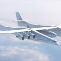 El avión más grande del mundo gana velocidad para el despegue