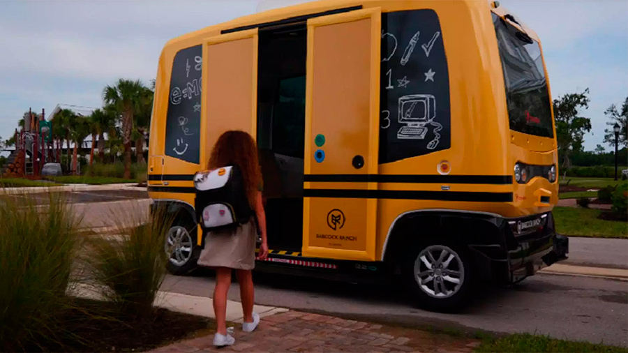 EU prohíbe operar a un autobús autónomo en Florida por circular con niños