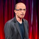 Yuval Noah Harari, filósofo futurista que sin usar celular se ha convertido en el gurú involuntario de Silicon Valley