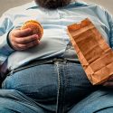 Resta la obesidad entre 6 y 20 años de vida a quien vive con esta condición