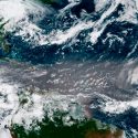 Misteriosos granos de polvo gigantes viajan por el mundo desafiando a la gravedad