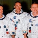 Astronautas de la primera misión que orbitó la Luna cuestionan ir a Marte