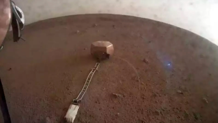 La misión InSight de la NASA 'pega la oreja' al suelo de Marte