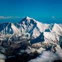 Más de la mitad de los glaciares del Himalaya desaparecerán para el 2100 debido al cambio climático