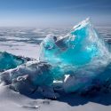 Trozos del tamaño de rascacielos caen del Glaciar de Tasmania