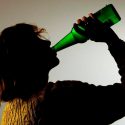 Así es como el alcohol daña tu ADN y hace que quieras tomar más