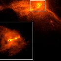 El fotografiado agujero negro de M87 lanza un chorro de partículas a mil años luz