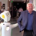 Conoce a 'Stevie II', el robot diseñado para acompañar a los ancianos y mejorar su bienestar
