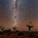Identifican el origen de una de las señales más intrigantes en la astronomía moderna