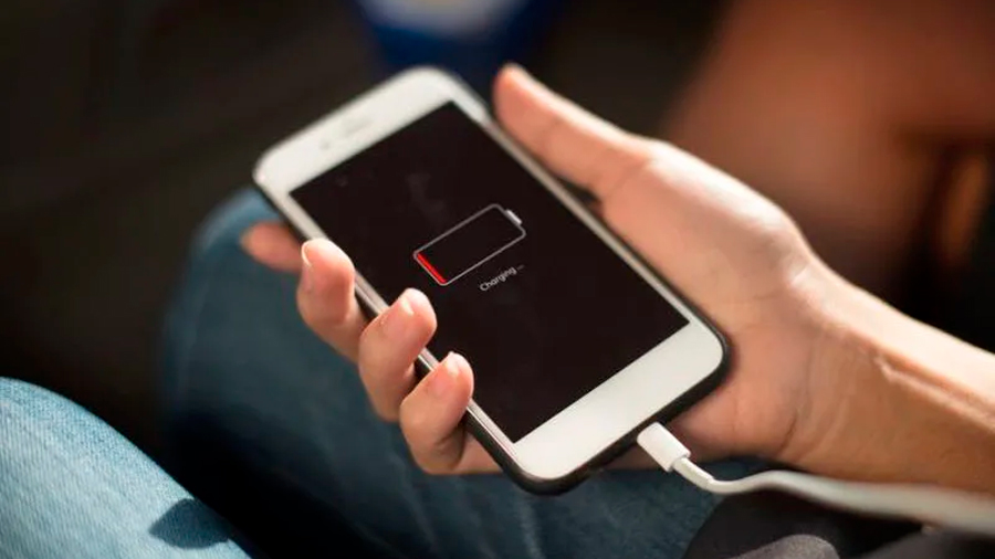 Apple aplicará un bloqueo a las baterías de iPhone que sean cambiadas por terceros