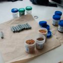 Con residuos de plátano, aguacate y caña diseñan una pila orgánica tan eficaz como las del mercado