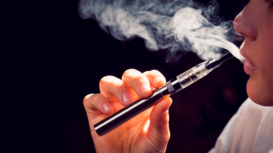 Uso de cigarrillos electrónicos provoca los mismos cambios pulmonares que los fumadores con enfisema