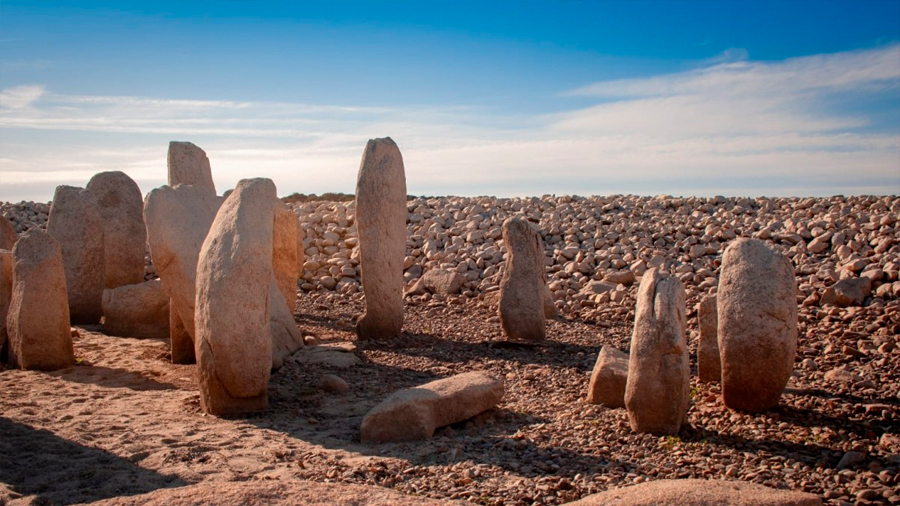 España: sequía de un embalse deja al descubierto monumento megalítico de más de 4 mil años de antigüedad