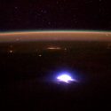 Satélites registran el relámpago de mayor largo jamás conocido: más de 500 kilómetros de longitud
