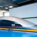 Una niña de 13 años solucionó el diseño del tren Hyperloop