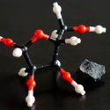 Azúcares encontrados en meteoritos sugieren que el origen de la vida pudo haber venido del espacio