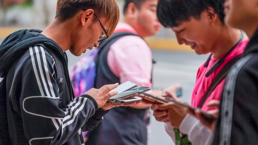 Polémica en China al imponer el reconocimiento facial a todos los compradores de teléfonos