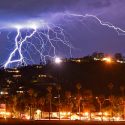 Sigue la mejor fórmula para evitar que te alcance un rayo en una tormenta eléctrica