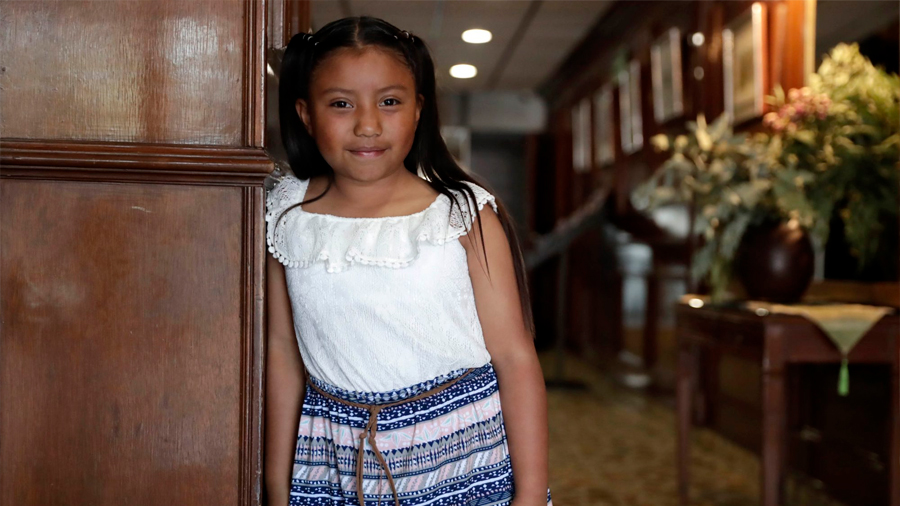 Niña mexicana de 10 años acerca a las mujeres a la ciencia