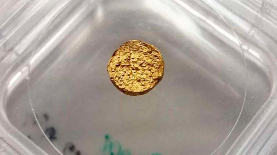 Crean oro ligero de 18 quilates gracias a una matriz de plástico