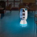 Este robot lleva comida a los infectados por coronavirus para evitar propagar la epidemia