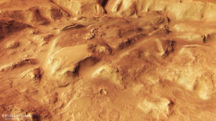 Nuevas fotos de Marte revelan erosión por agua, viento y hielo