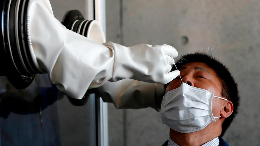 Japón aprueba nuevo test a través de la saliva para mejorar la detección de covid-19